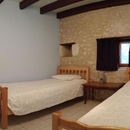 Villa La Tranquillité, Le Repos Nanteuil-Auriac-de-Bourzac Esterno foto